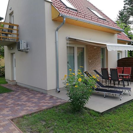 Willa Fenyves Ferienhaus 1 **** Balatonfenyves Zewnętrze zdjęcie